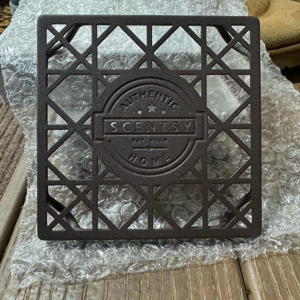 SCENTSY WARMER TRIVET